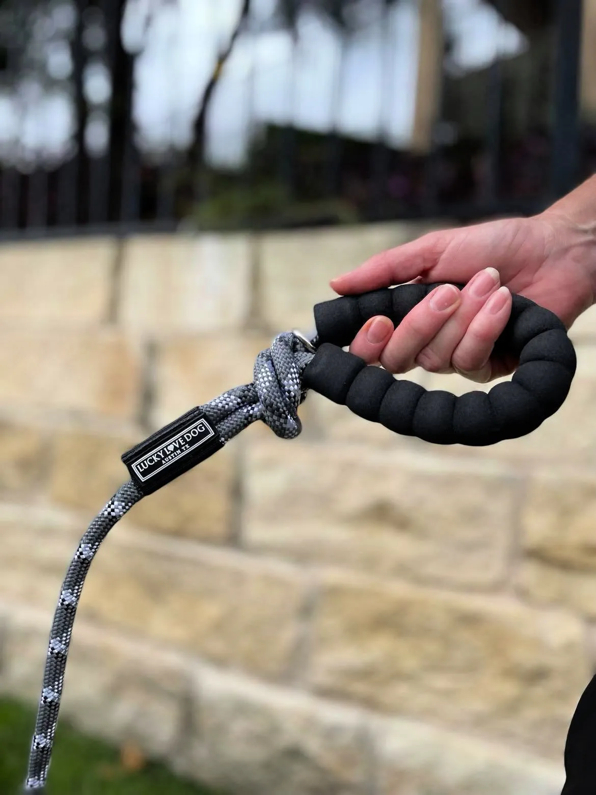 The Austin Rope Leash