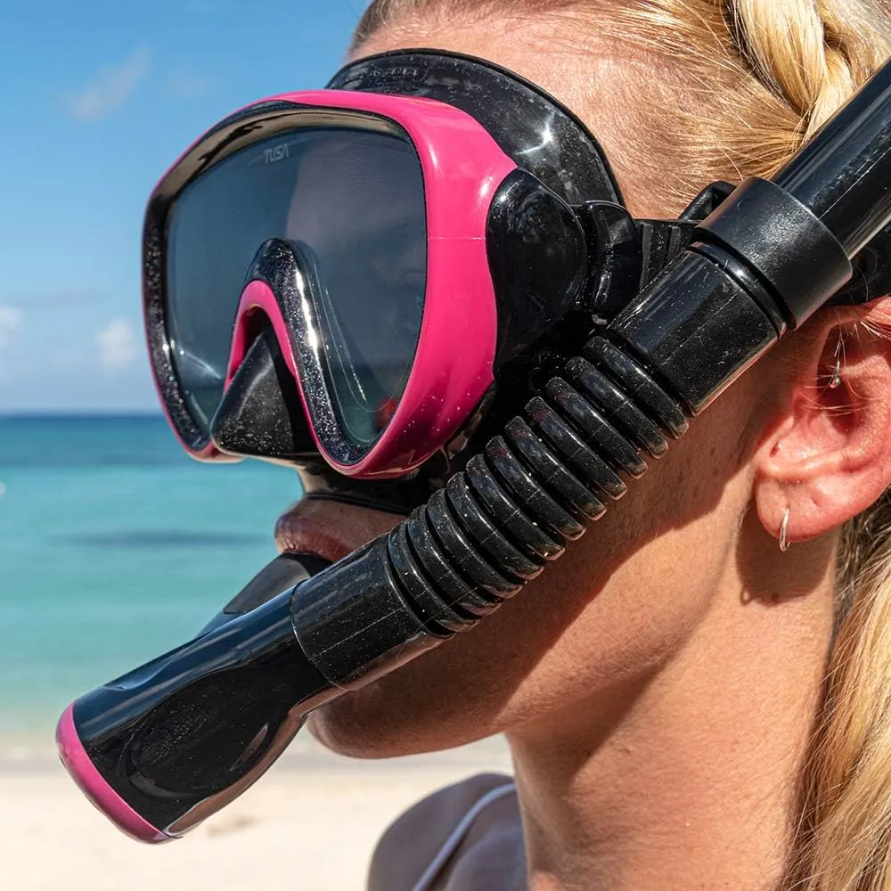 Tusa Serene Adult Black Series Mask and Snorkel Combo